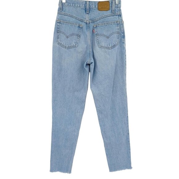 Levi's Premium Mom Jeans In Sneak Peek Light Wash Women's 24 High Rise Relaxed - Picture 2 of 14